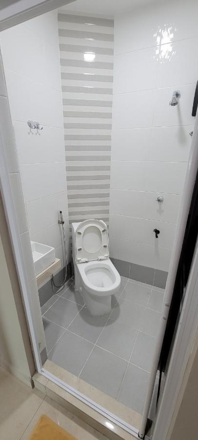Hotel Shafura 3 Chukai Bagian luar foto